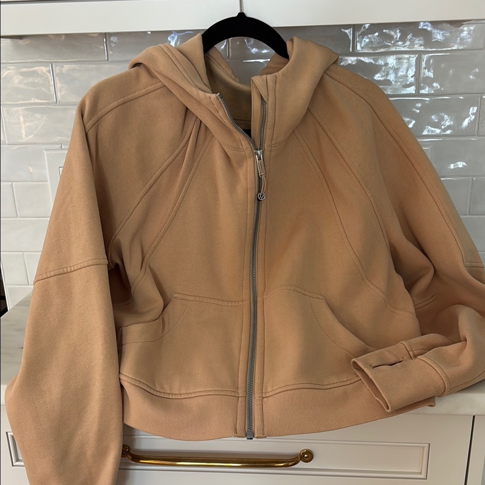 Lululemon Scuba full zip hoodie XS/S, light camel color